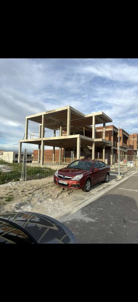 Obra nueva · Estructura y albañilería