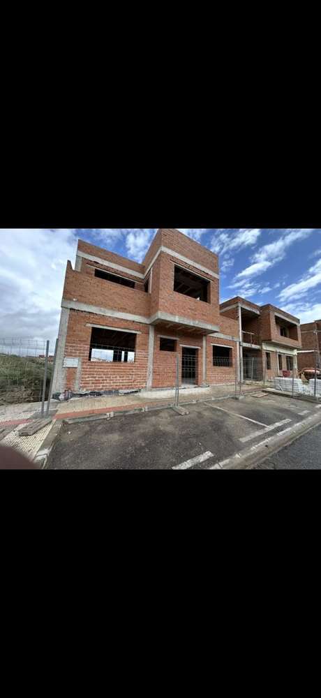 Obra nueva · Estructura y albañilería